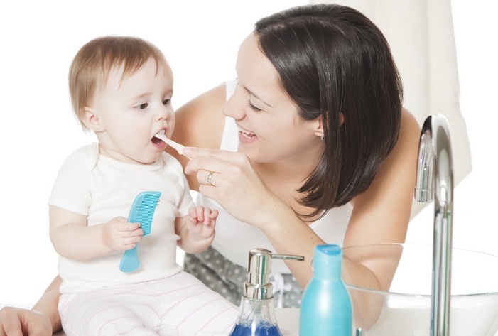 Nha khoa phòng ngừa chăm sóc răng miệng trẻ con thế nào là đúng?